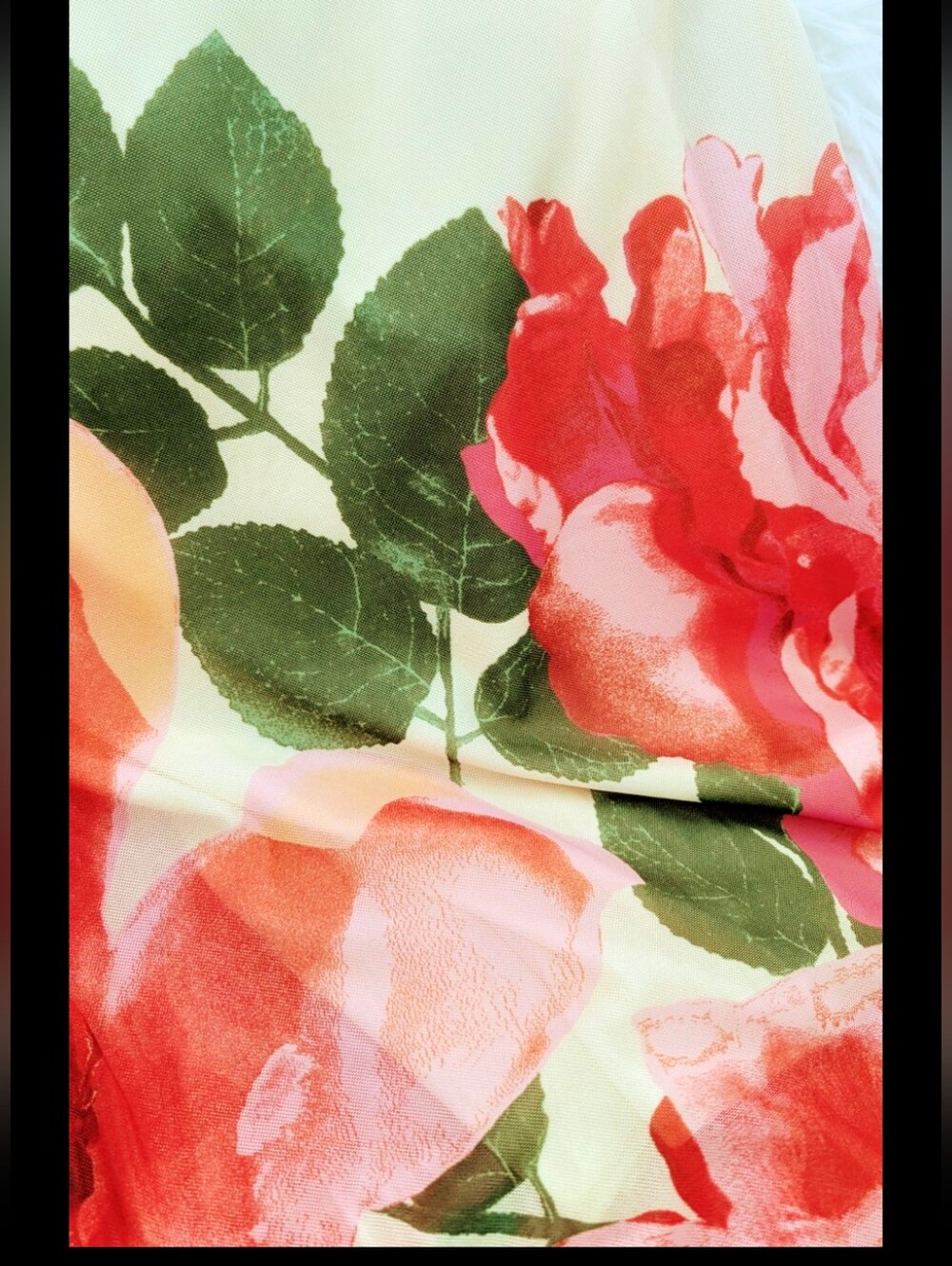 Sincerely Jules Cream Maxi Dress with Red & Green Floral Print Sz XS .Never Used - Picture 5 of 6
